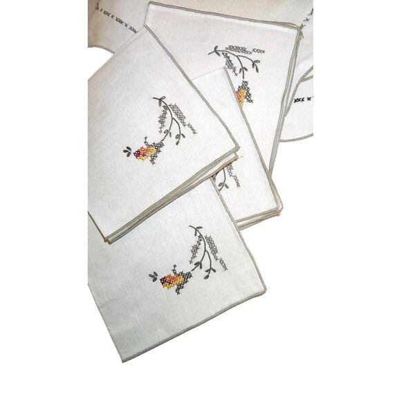 Elegant Vintage Hand Embroidered 8 Piece Linen Placemat/Napkin Modern Cottagecor - Picture 4 of 10